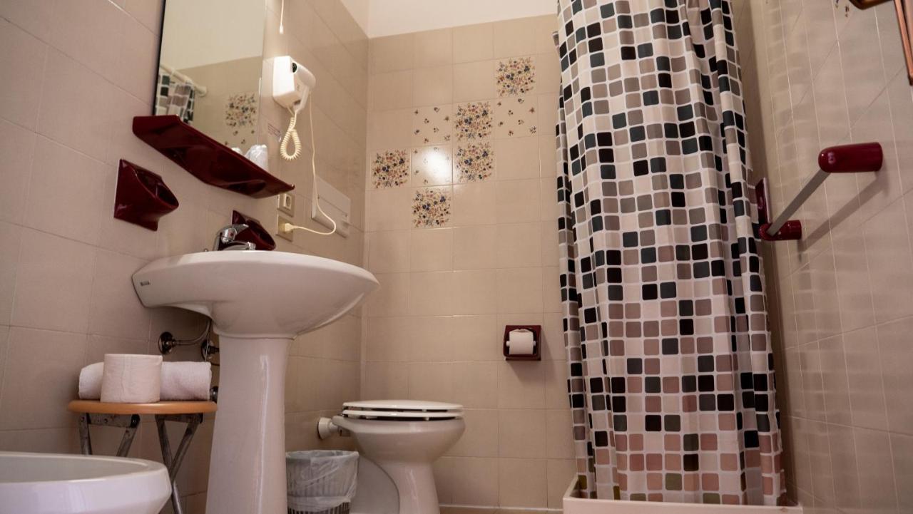 Albergo Tecla Lazise Dış mekan fotoğraf
